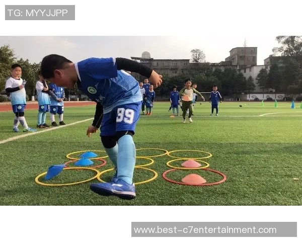 提升业余足球管理效率的智能应用程序助力球队发展与沟通